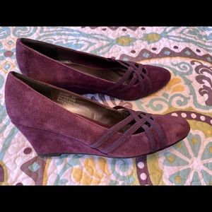 Markon plum wedge size 8